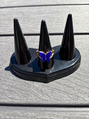 Gold-Tone Butterfly Ring with Blue Enamel Size 7 NWOT